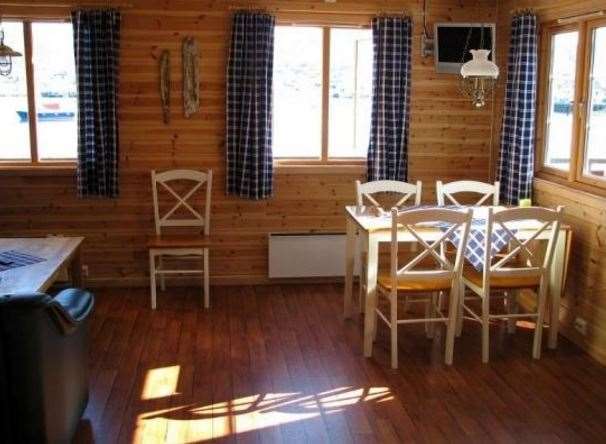 Adventure Camp - Mehamn Hotel Phòng bức ảnh